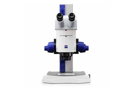 ZEISS SteREO Discovery.V8: Microscop versatil pentru diverse aplicații cu zoom manual 8:1